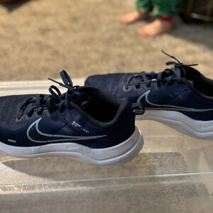 Nike Dark Blue and White Men's Sneakers